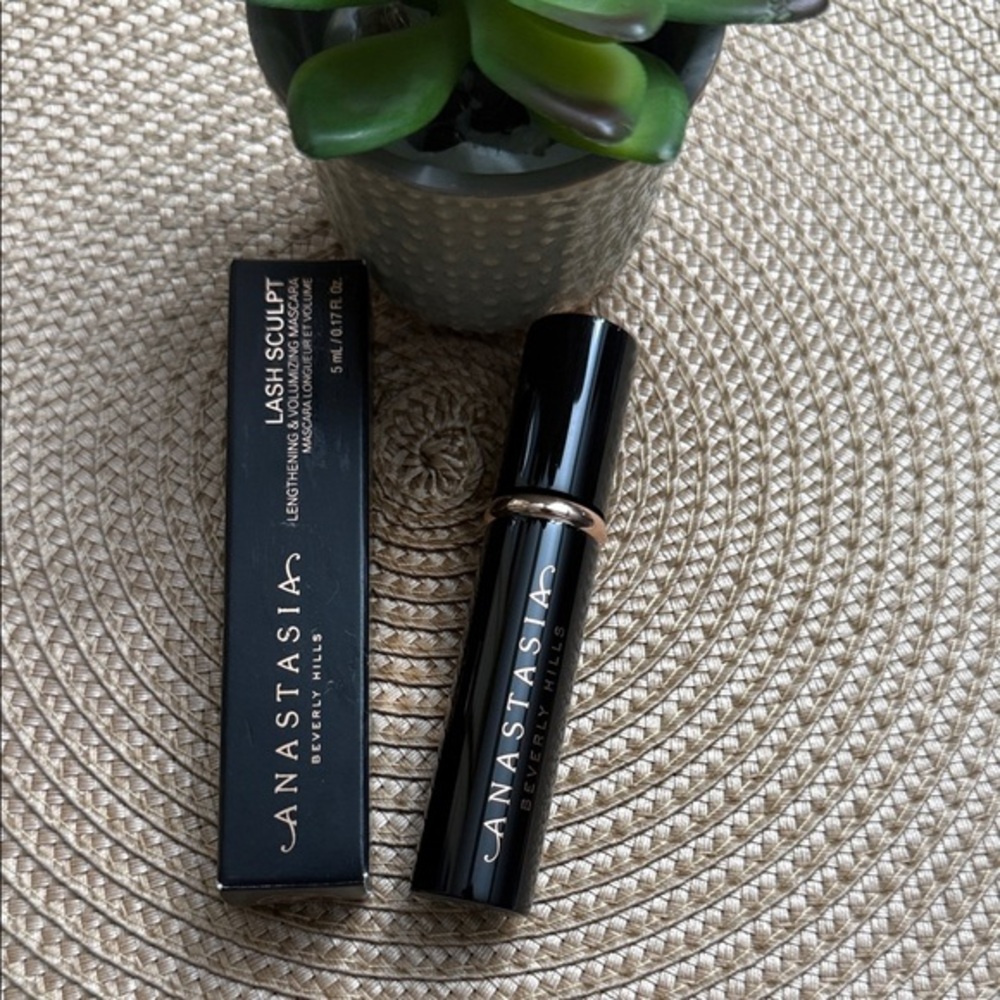 Anastasia🔥 Lash Sculpt Lengthening & Volumizing Mascara